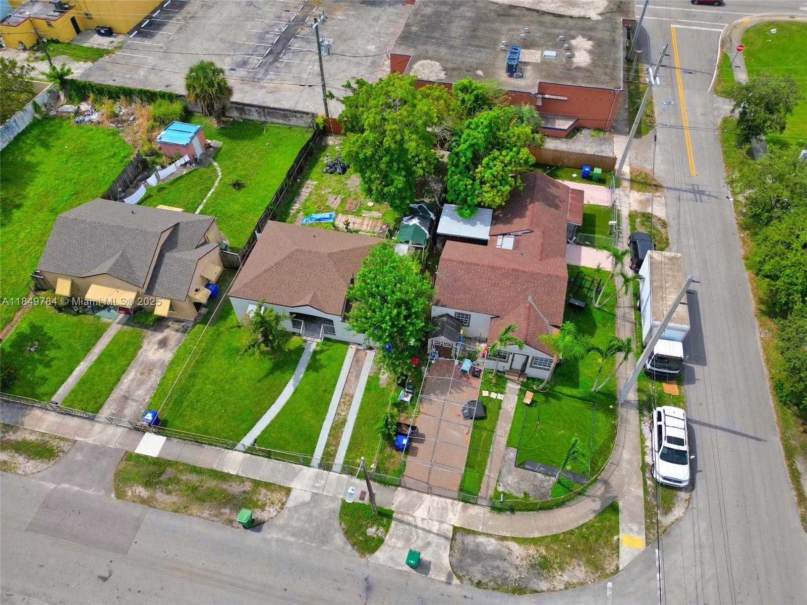 Small Image of 790 NORTH WEST 63RD ST, Miami Number 42