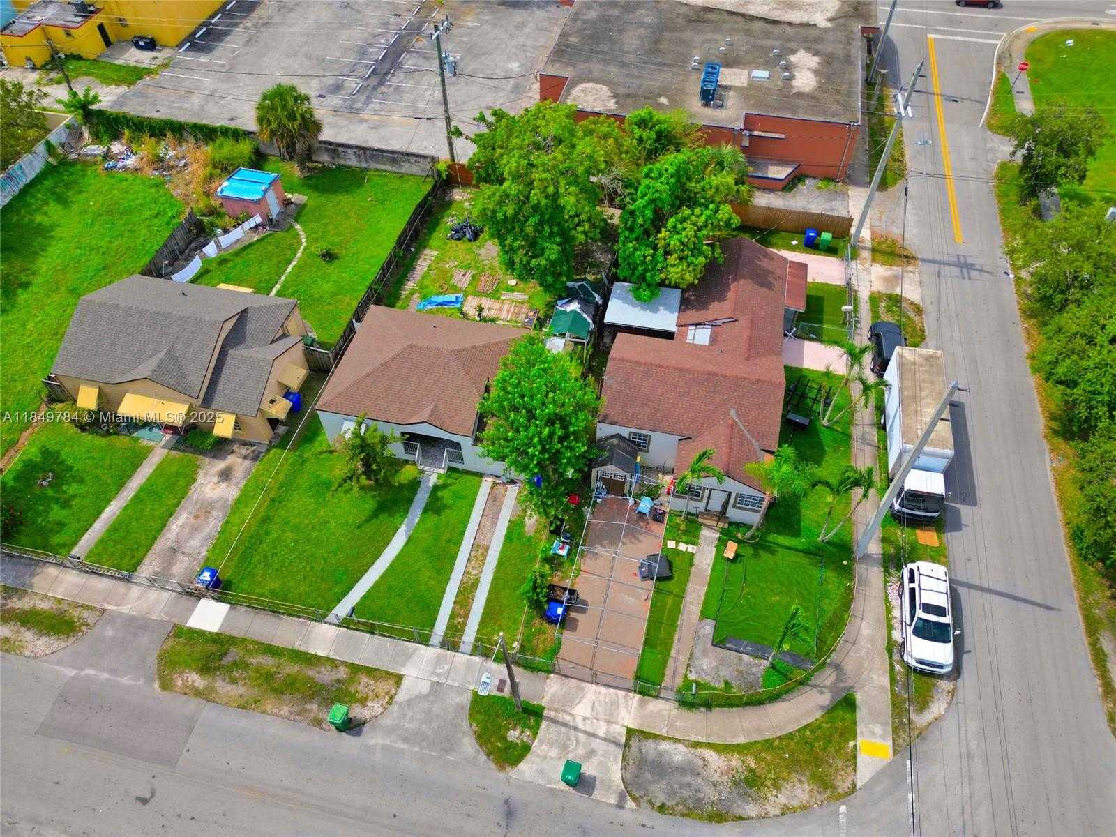 Small Image of 790 NORTH WEST 63RD ST, Miami Number 43