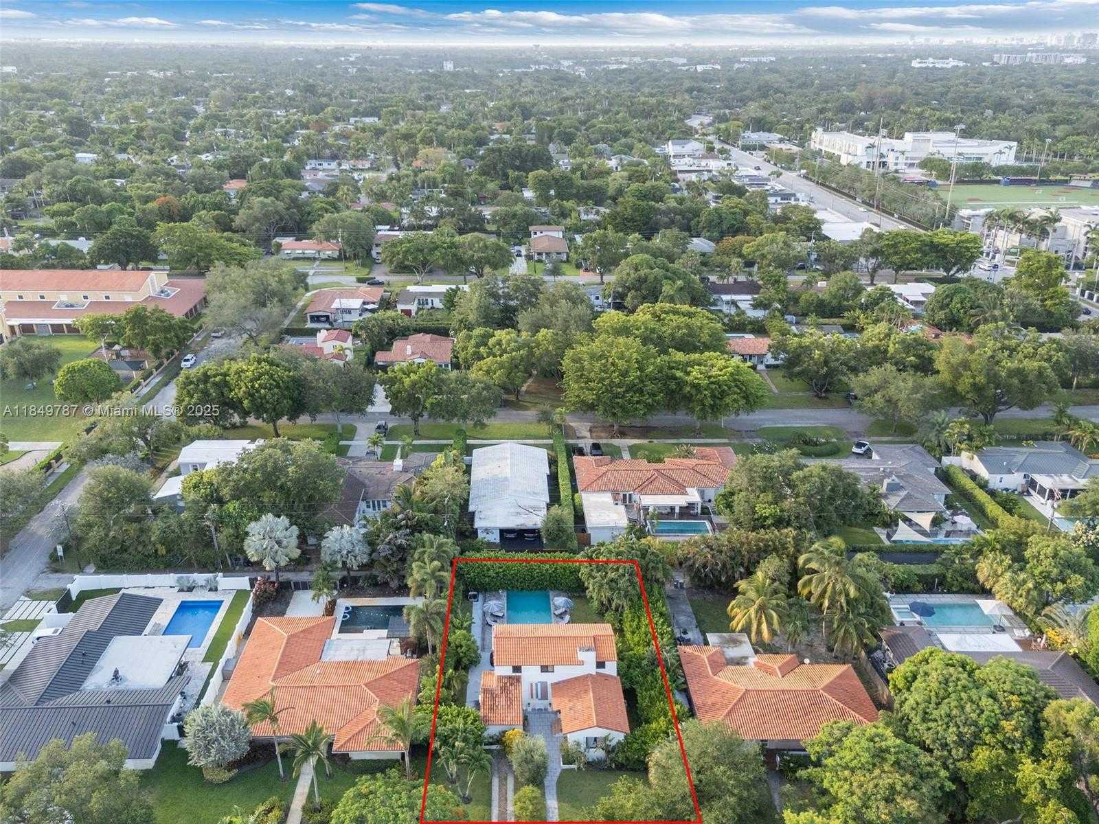 Small Image of 541 NORTH EAST 105TH ST, Miami Shores Number 17