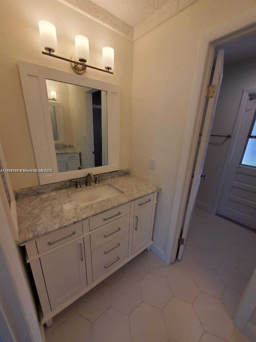 Small Image of 11742 SOUTH WEST 52ND ST, Cooper City Number 14