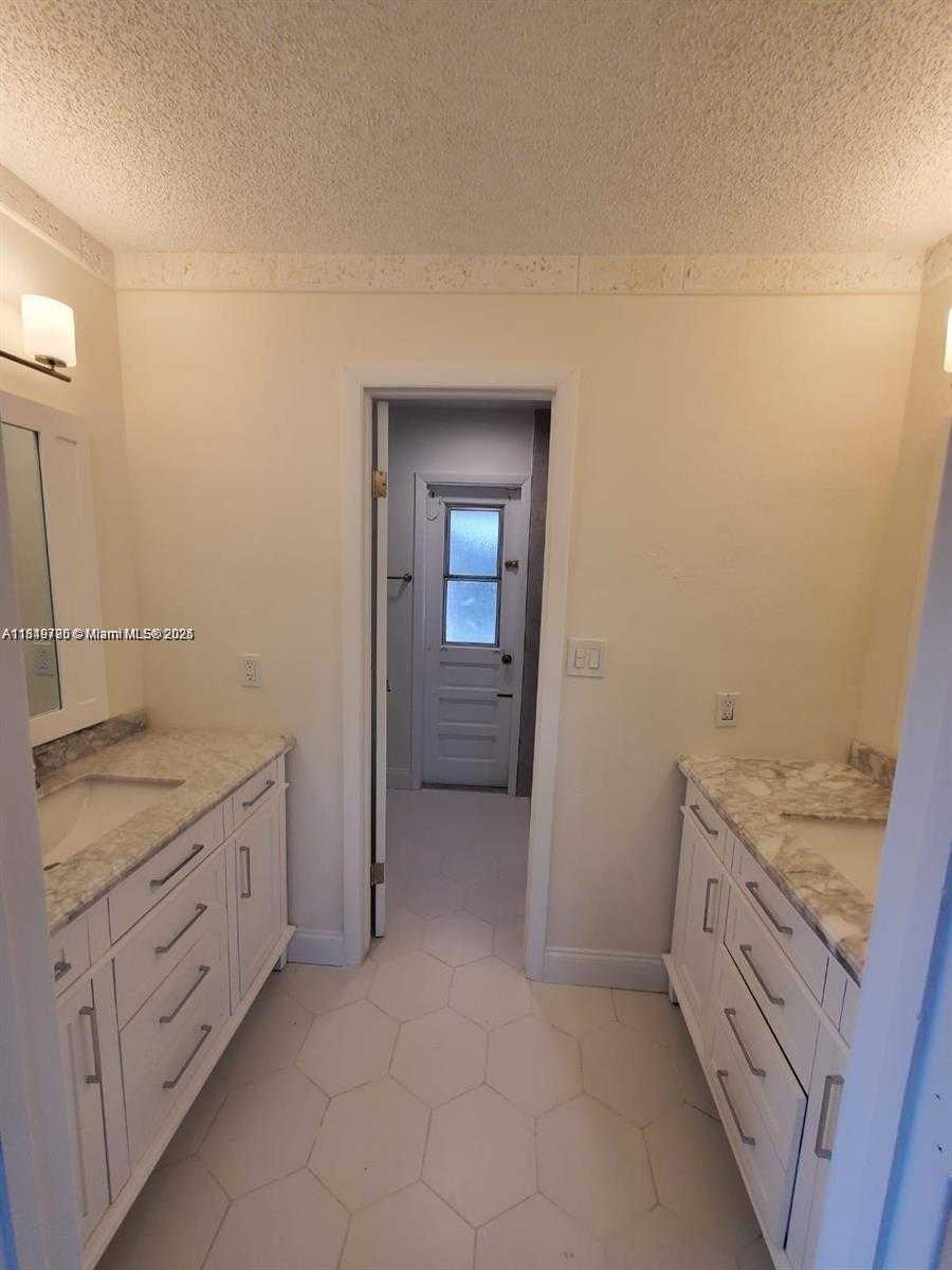 Small Image of 11742 SOUTH WEST 52ND ST, Cooper City Number 15