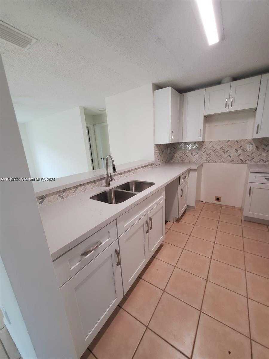 Small Image of 11742 SOUTH WEST 52ND ST, Cooper City Number 4