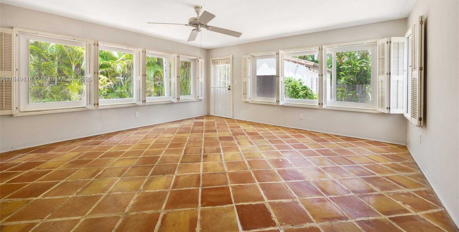 Small Image of 451 SOUTH WEST 25TH RD, Miami Number 13