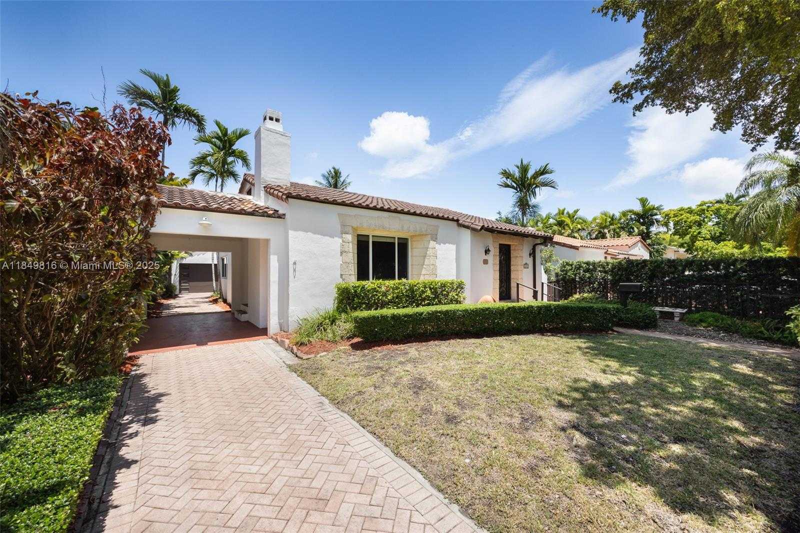 Small Image of 451 SOUTH WEST 25TH RD, Miami Number 2