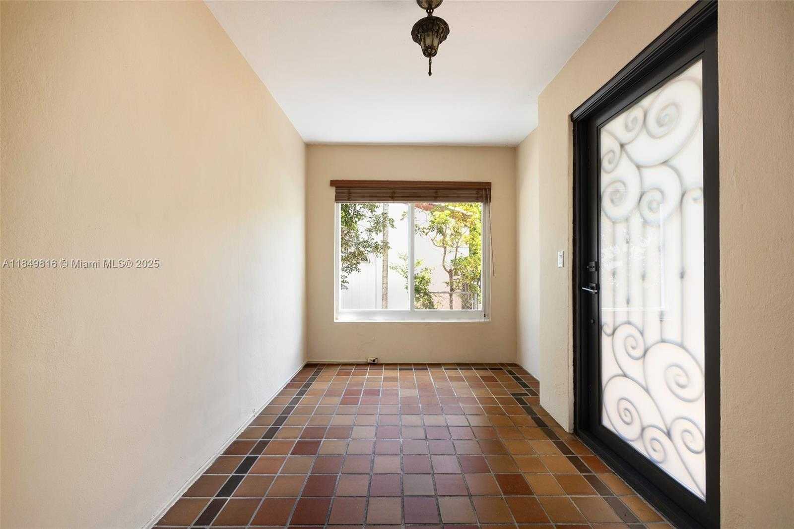 Small Image of 451 SOUTH WEST 25TH RD, Miami Number 5