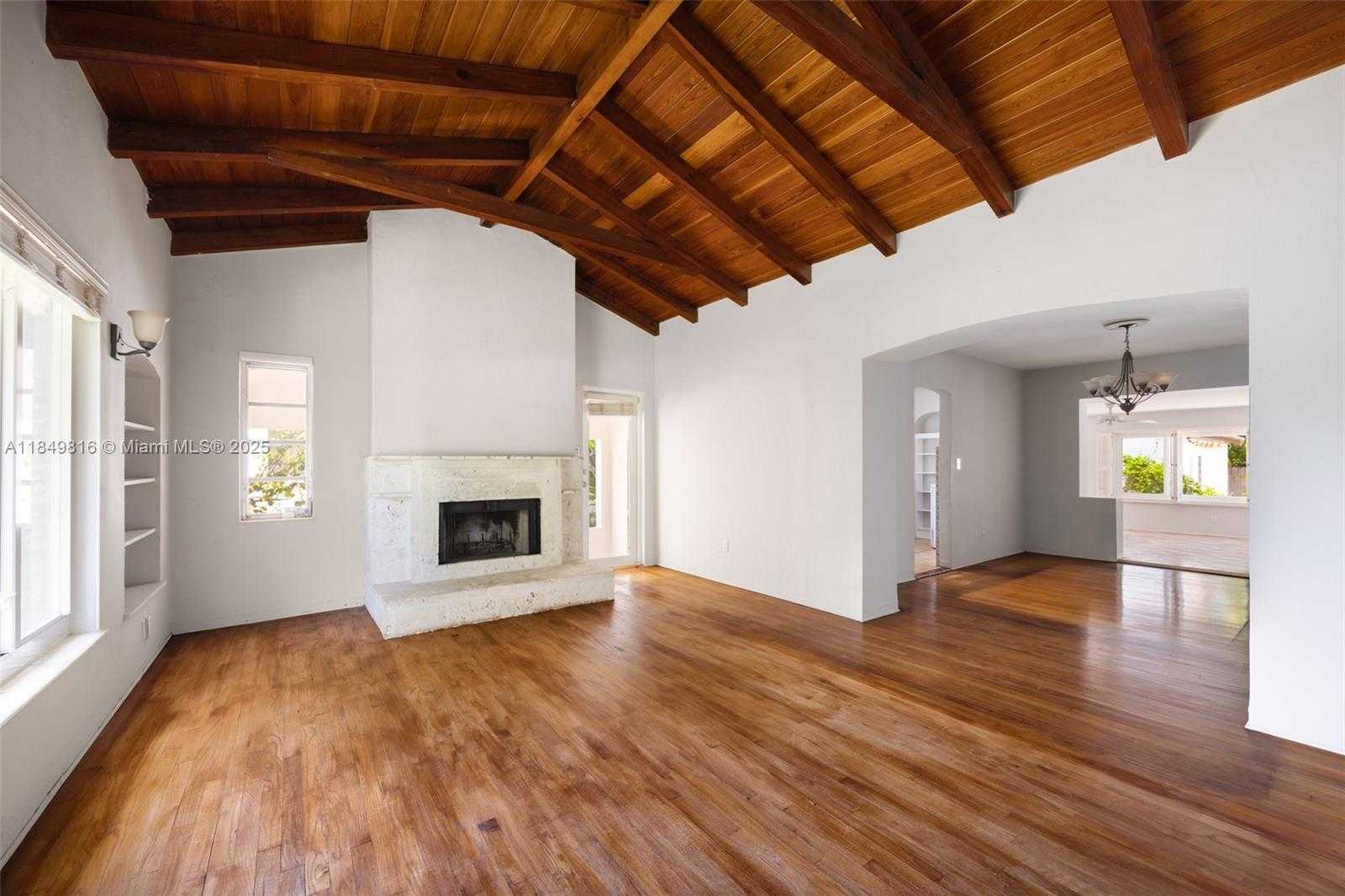 Small Image of 451 SOUTH WEST 25TH RD, Miami Number 8
