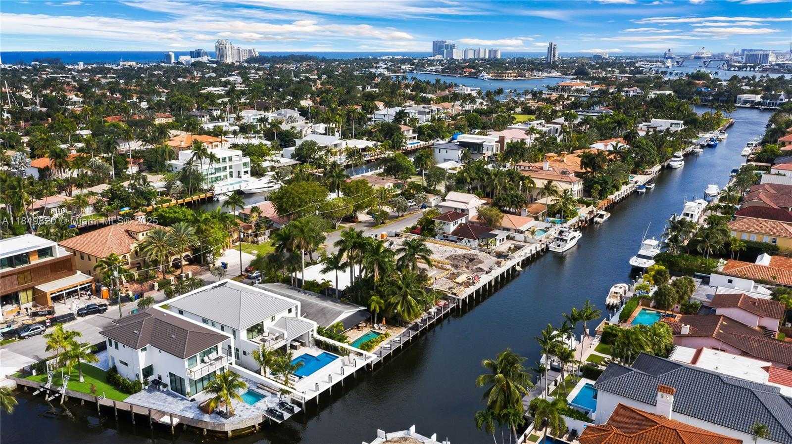 Small Image of 319 COCONUT ISLE DR, Fort Lauderdale Number 30