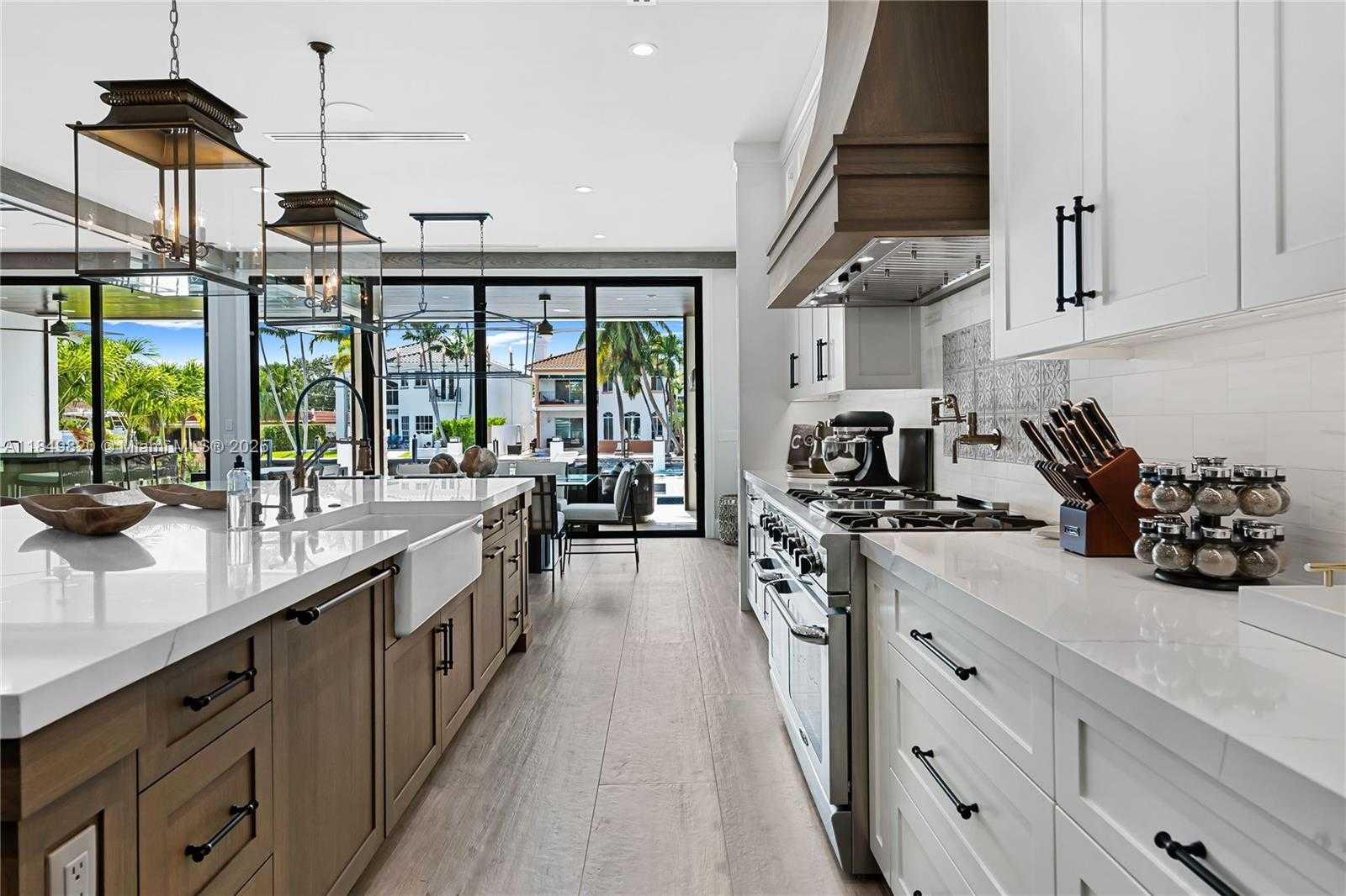 Small Image of 319 COCONUT ISLE DR, Fort Lauderdale Number 8