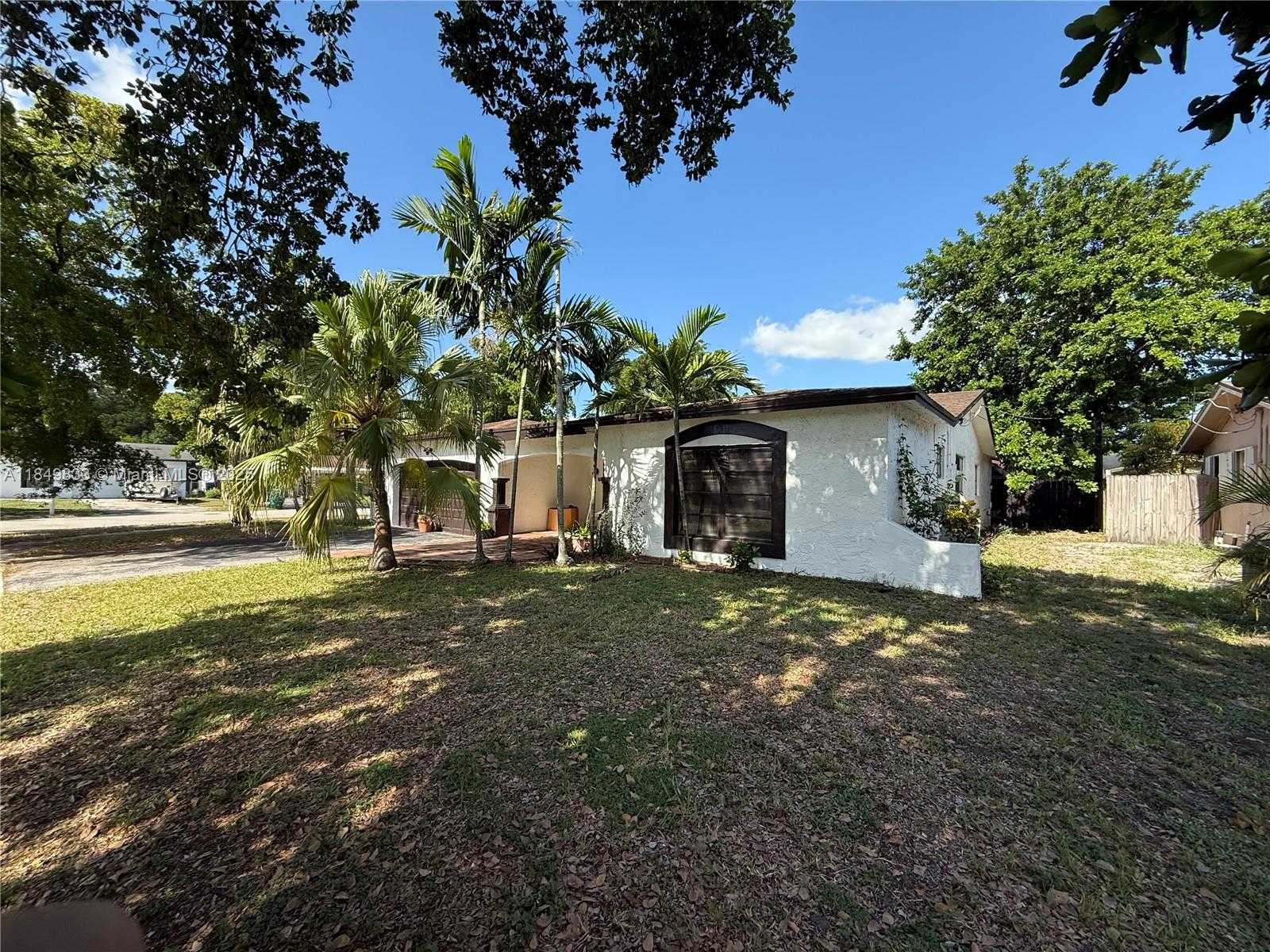 Small Image of 3404 ONYX RD, Miramar Number 2