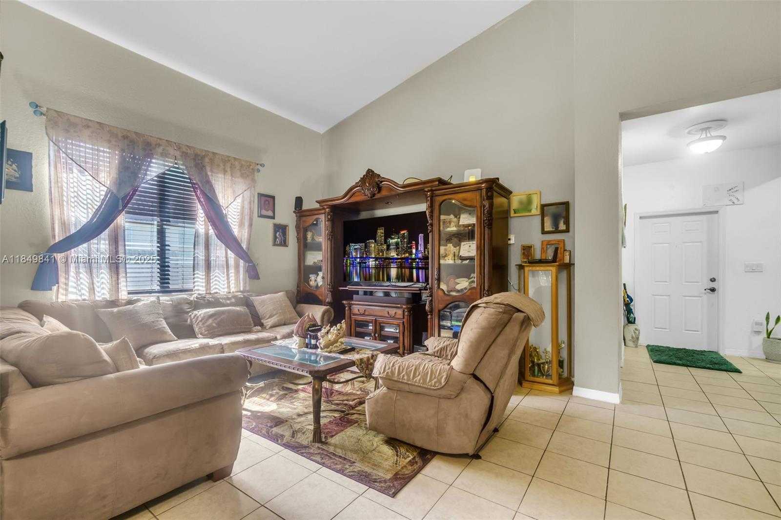 Small Image of 2219 SOUTH EAST 1ST ST, Homestead Number 21