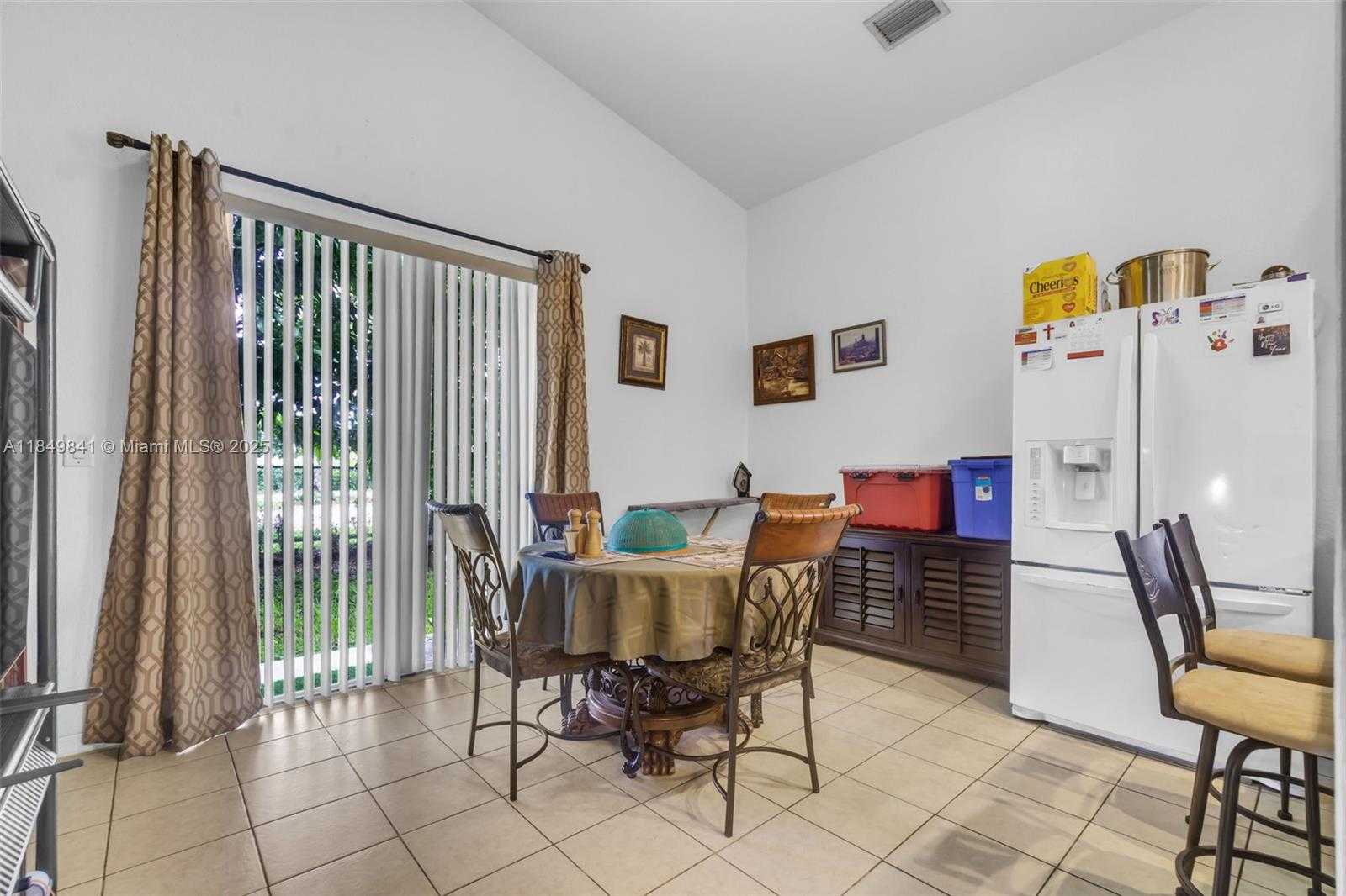 Small Image of 2219 SOUTH EAST 1ST ST, Homestead Number 5