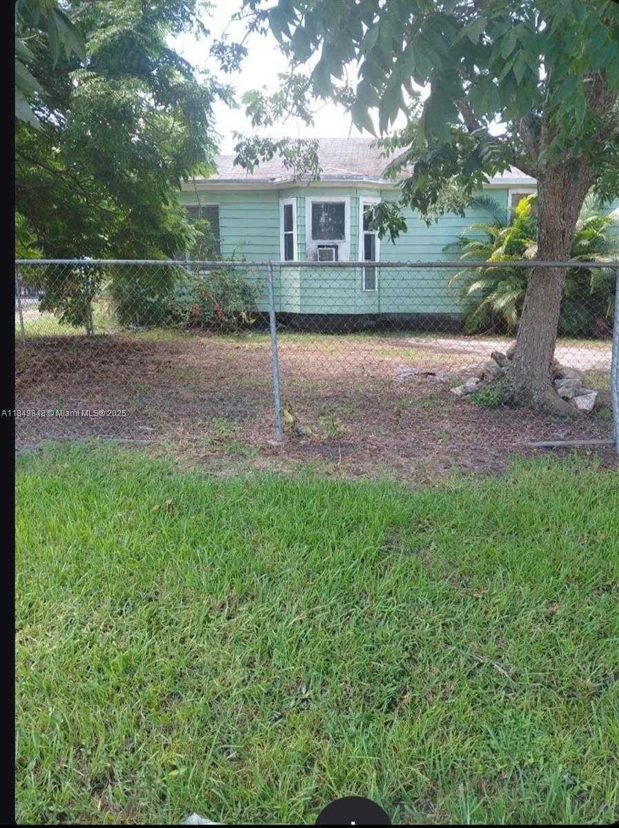 Small Image of 342 WEST SAGAMORE AVE, Other City - In The State Of Florida Number 2