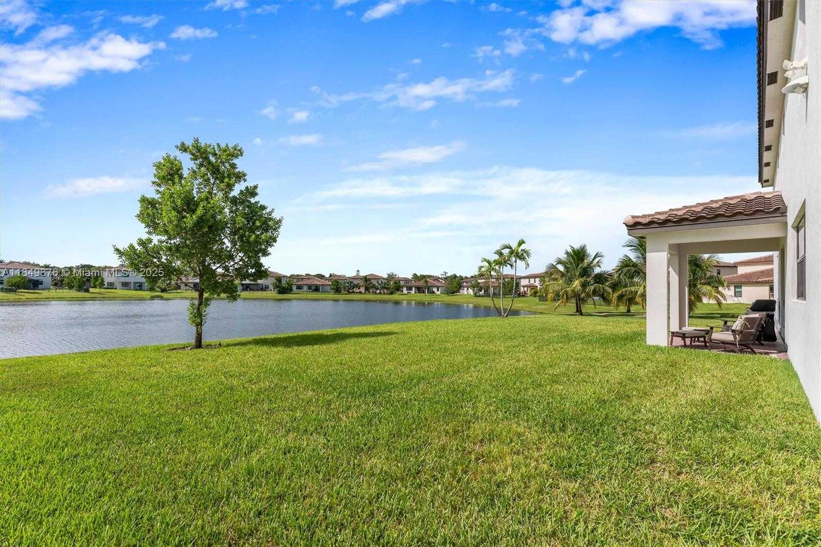Small Image of 3520 HALDIN PL, Royal Palm Beach Number 33