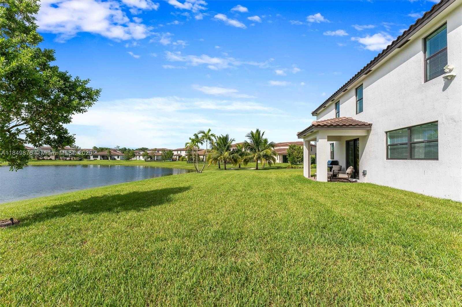Small Image of 3520 HALDIN PL, Royal Palm Beach Number 34