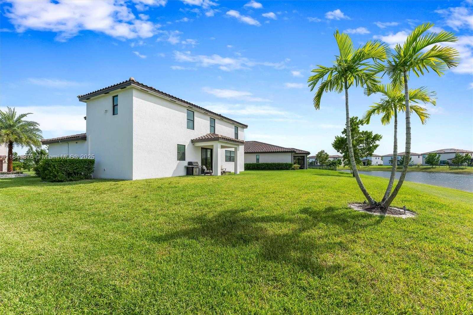 Small Image of 3520 HALDIN PL, Royal Palm Beach Number 36