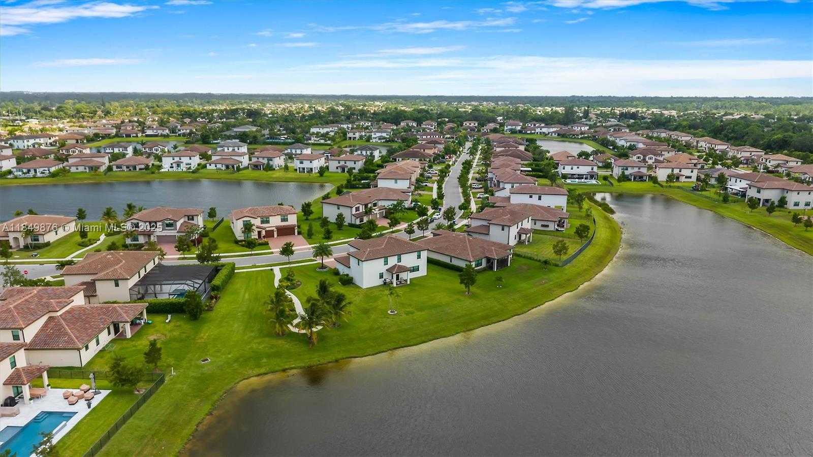 Small Image of 3520 HALDIN PL, Royal Palm Beach Number 39