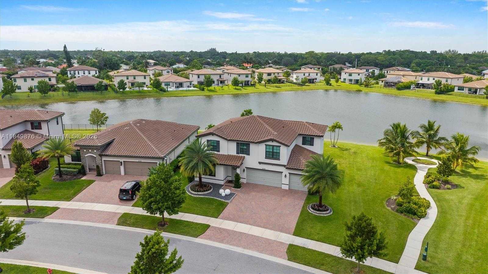 Small Image of 3520 HALDIN PL, Royal Palm Beach Number 40