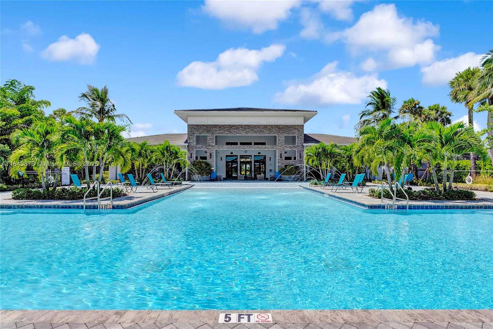 Small Image of 3520 HALDIN PL, Royal Palm Beach Number 47