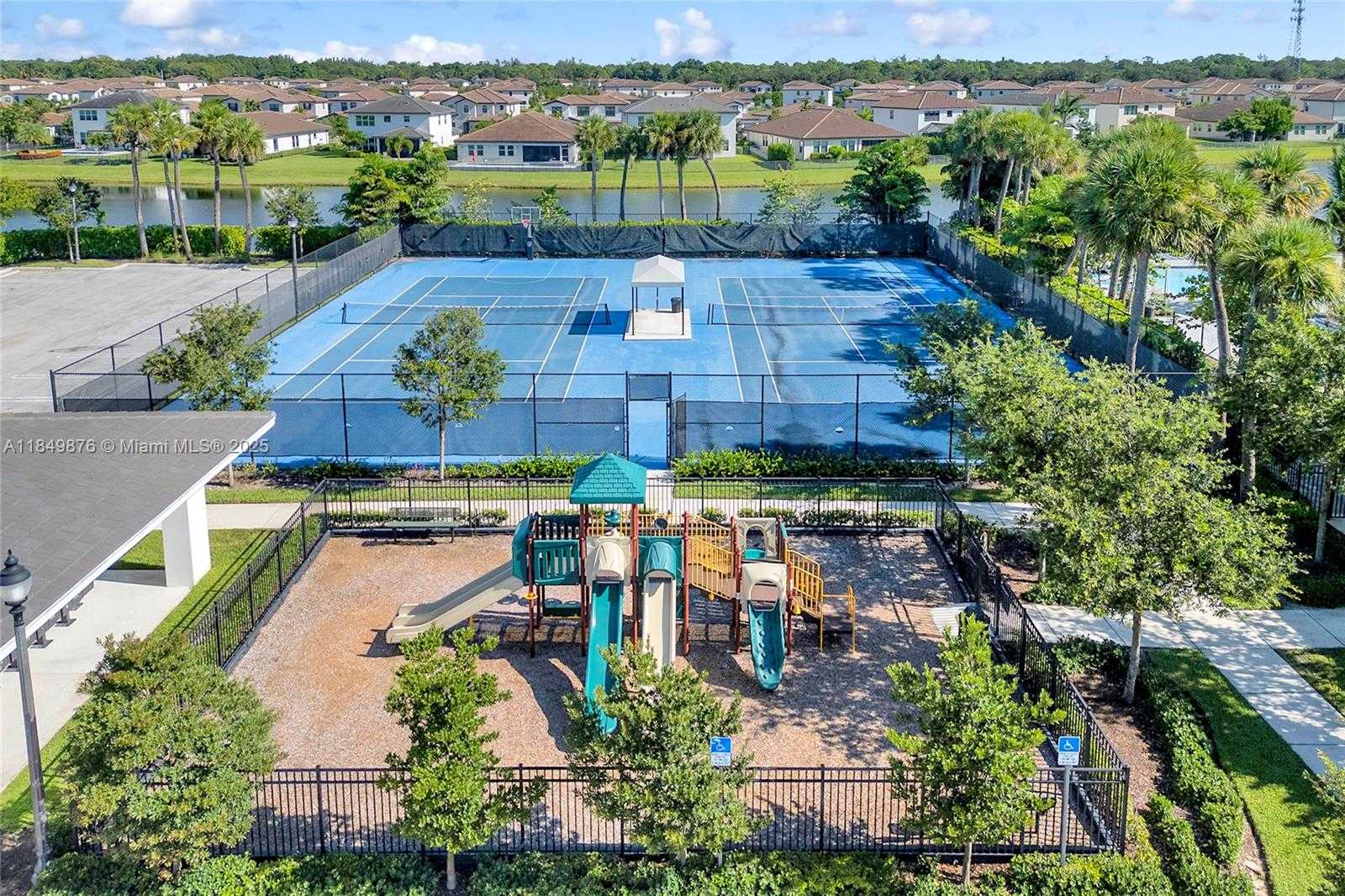 Small Image of 3520 HALDIN PL, Royal Palm Beach Number 49