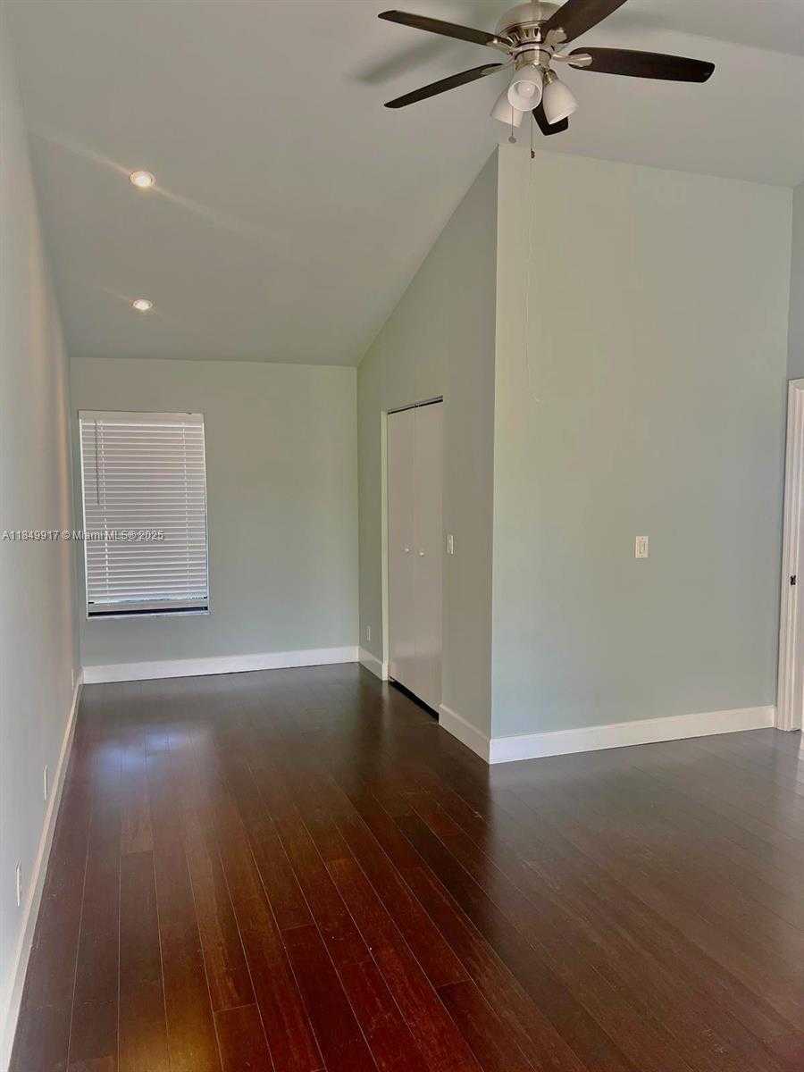 Small Image of 49 EAST TARA LAKES DR E, Boynton Beach Number 11