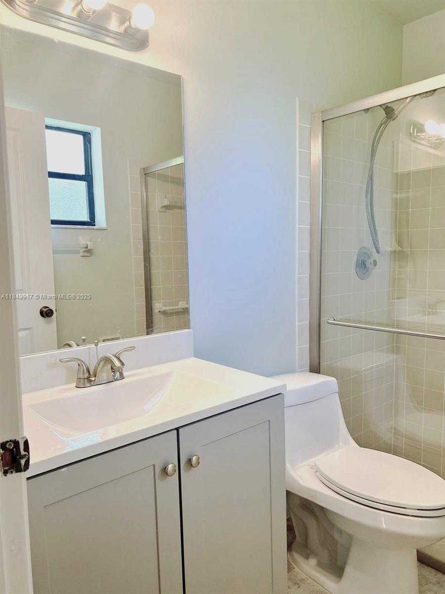 Small Image of 49 EAST TARA LAKES DR E, Boynton Beach Number 19