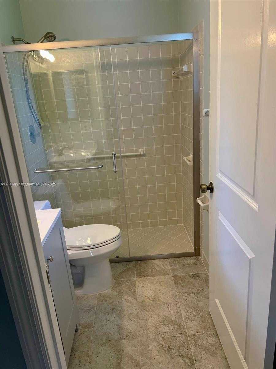 Small Image of 49 EAST TARA LAKES DR E, Boynton Beach Number 21