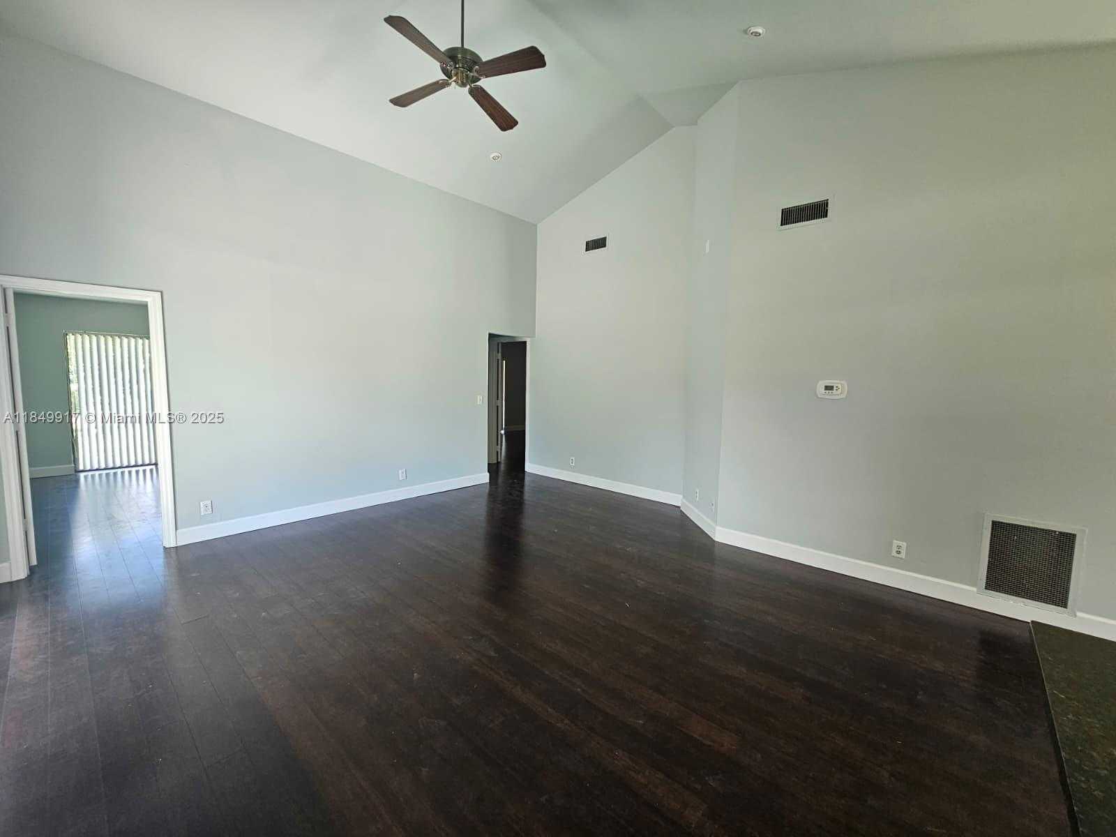 Small Image of 49 EAST TARA LAKES DR E, Boynton Beach Number 6