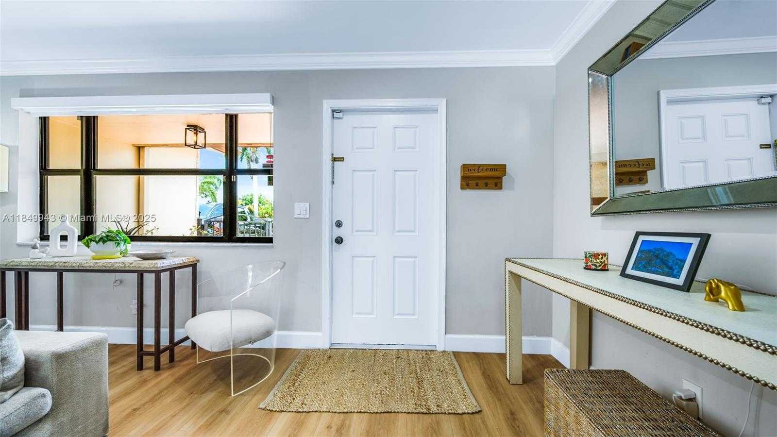 Small Image of 5212 TAFT ST, Hollywood Number 14