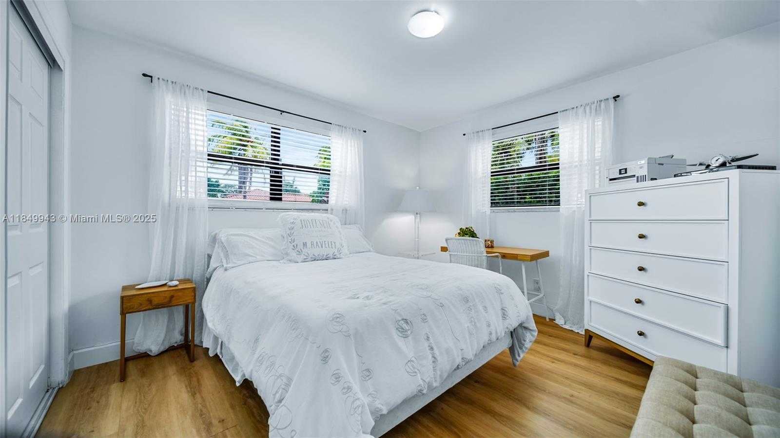 Small Image of 5212 TAFT ST, Hollywood Number 17