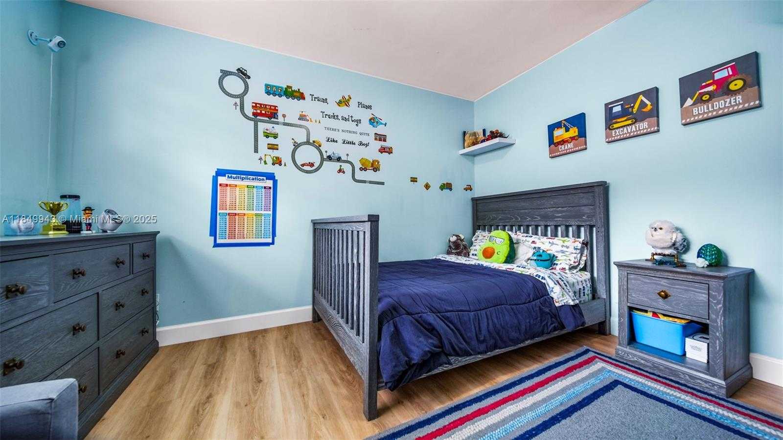 Small Image of 5212 TAFT ST, Hollywood Number 20