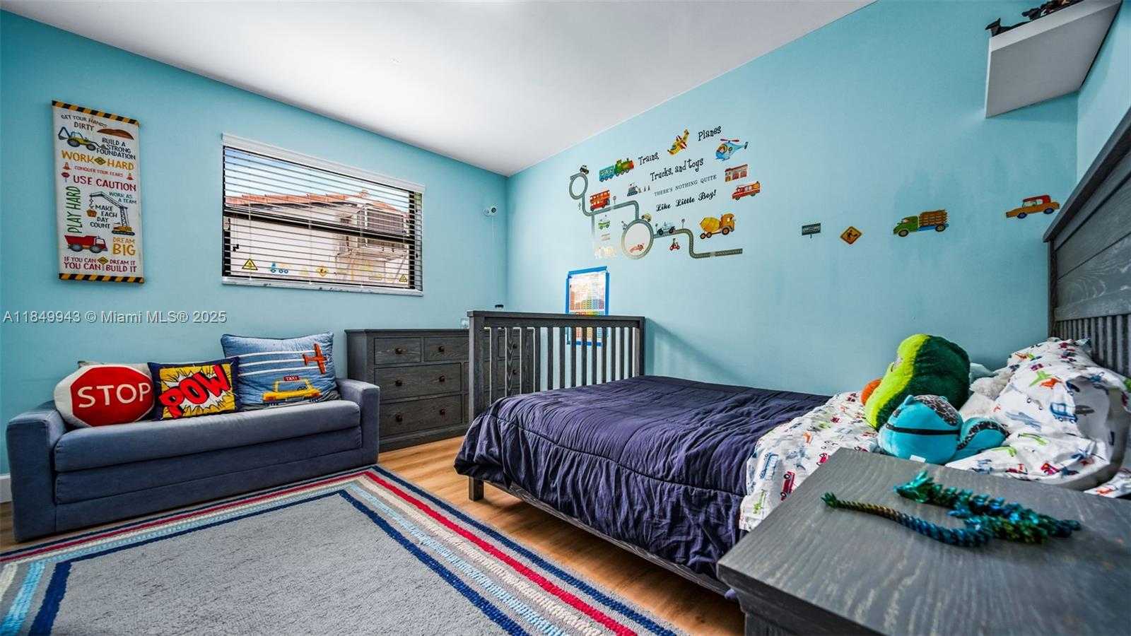 Small Image of 5212 TAFT ST, Hollywood Number 21