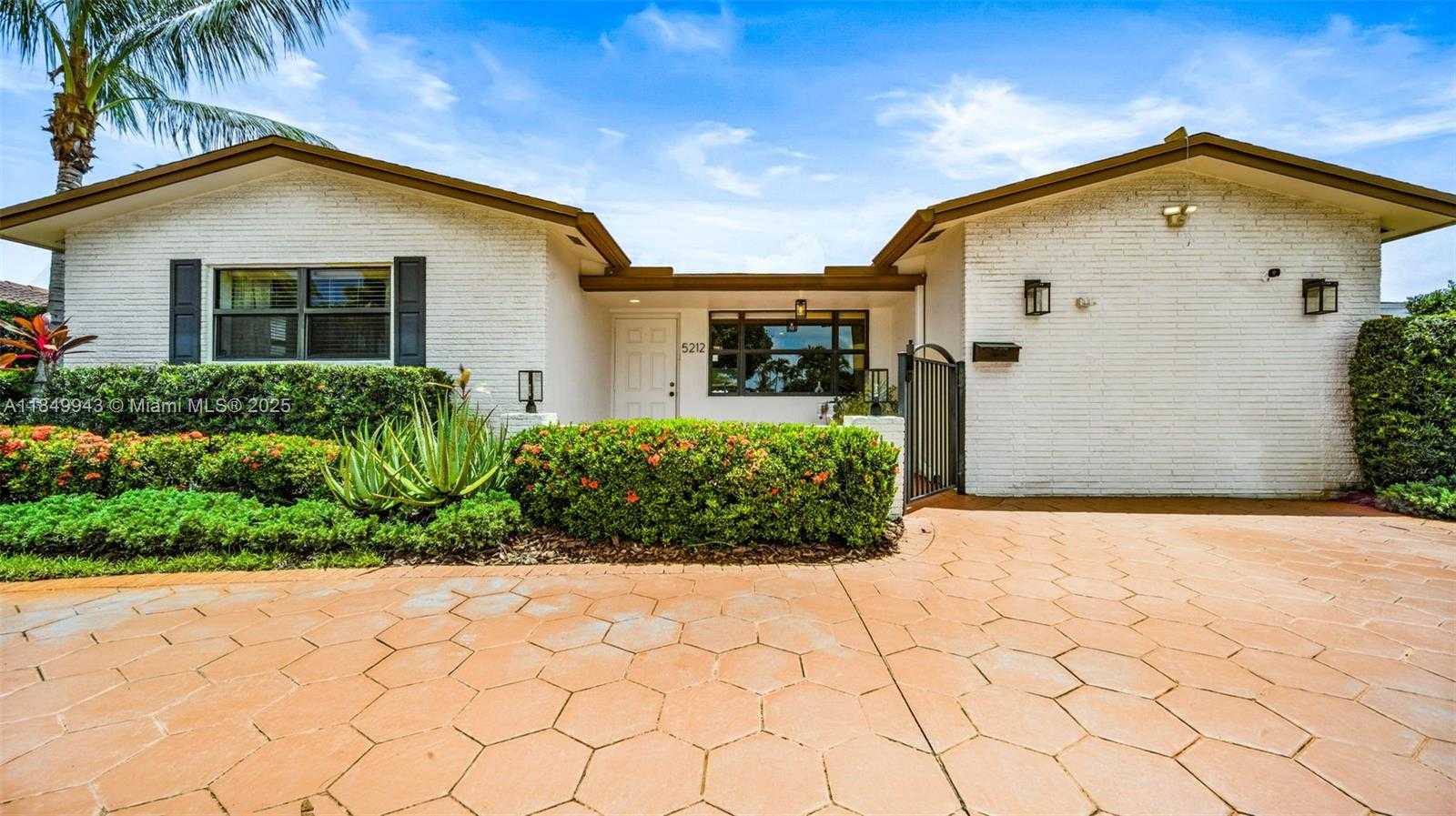 Small Image of 5212 TAFT ST, Hollywood Number 28