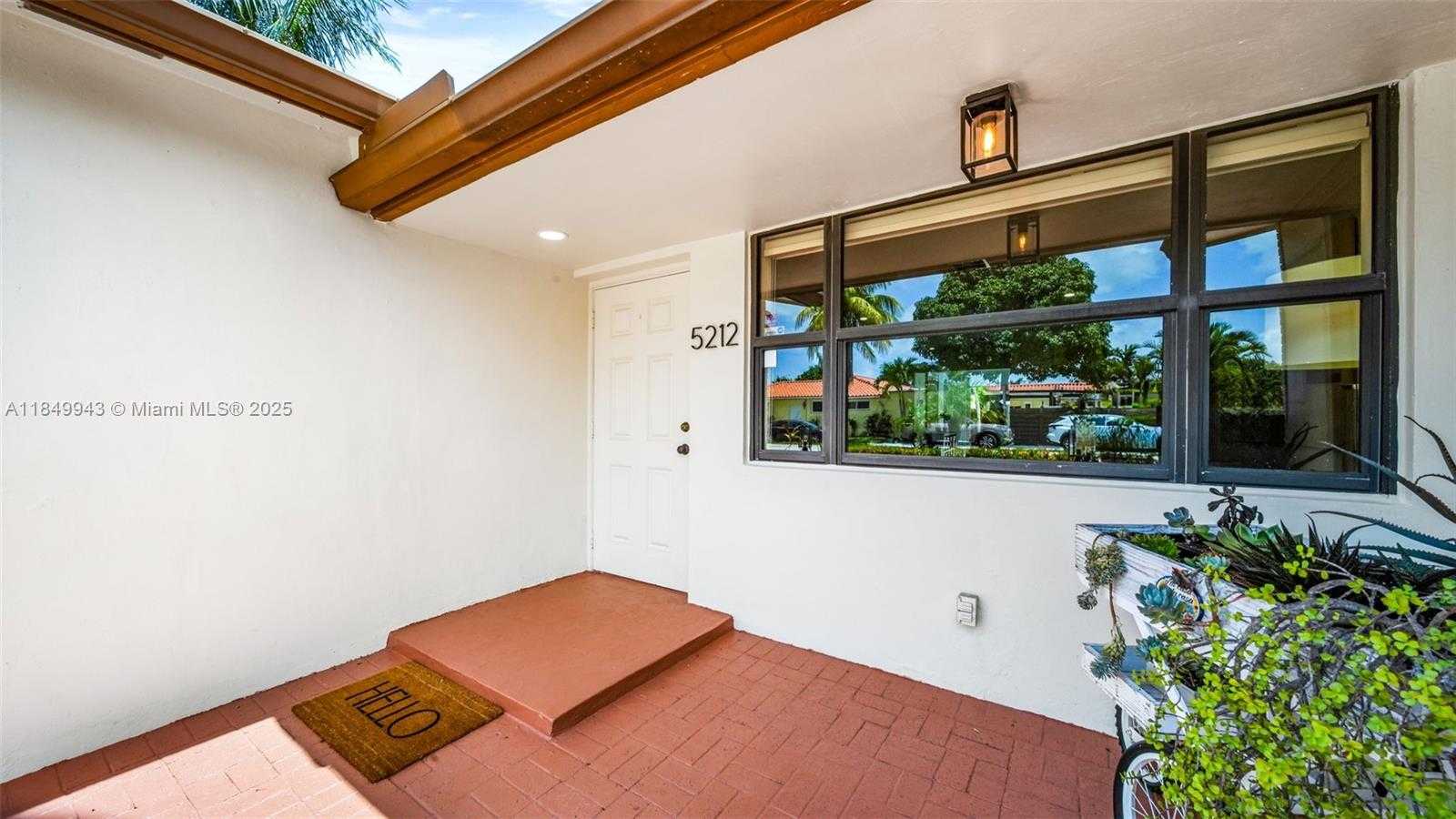 Small Image of 5212 TAFT ST, Hollywood Number 30