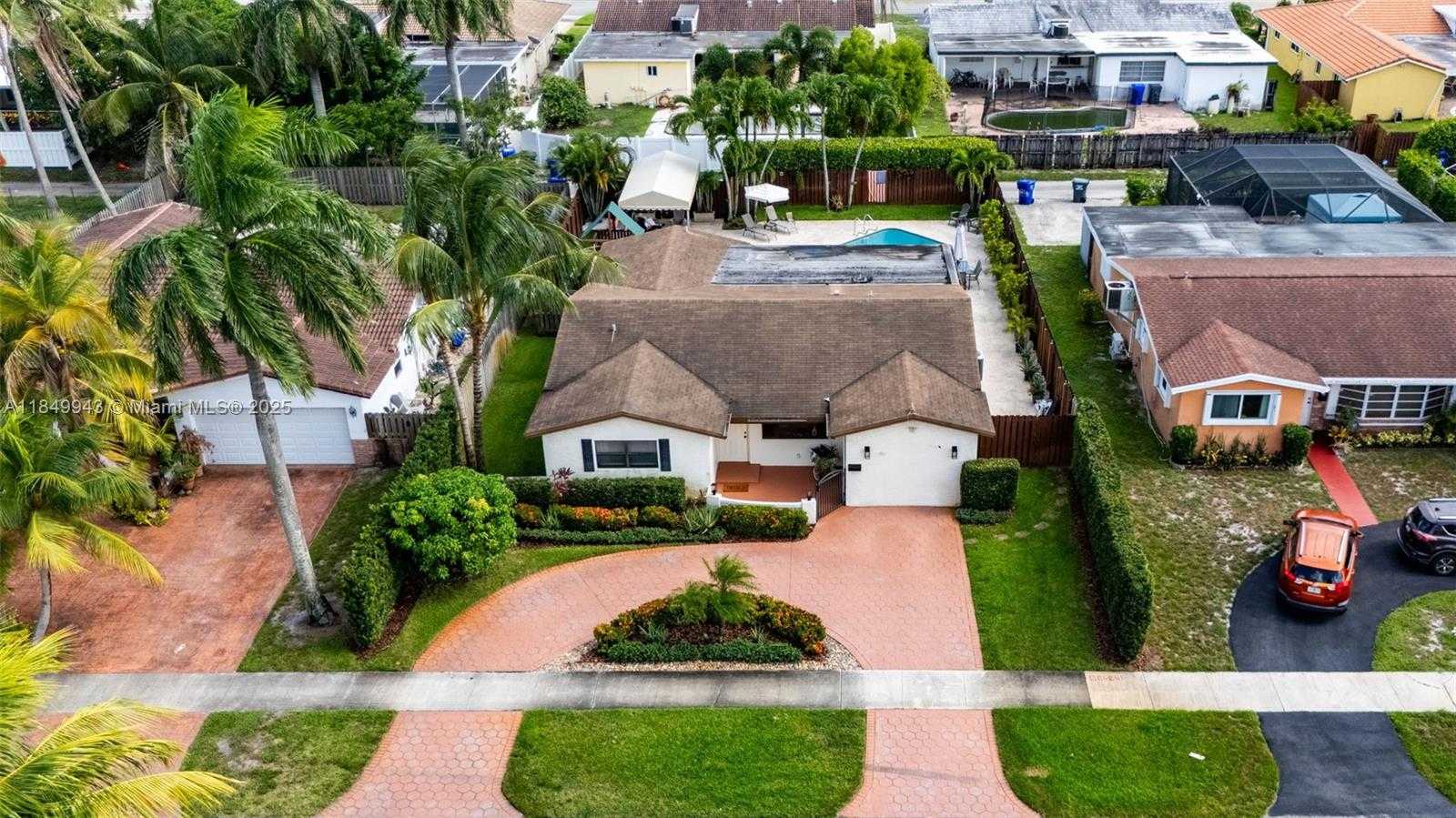 Small Image of 5212 TAFT ST, Hollywood Number 34