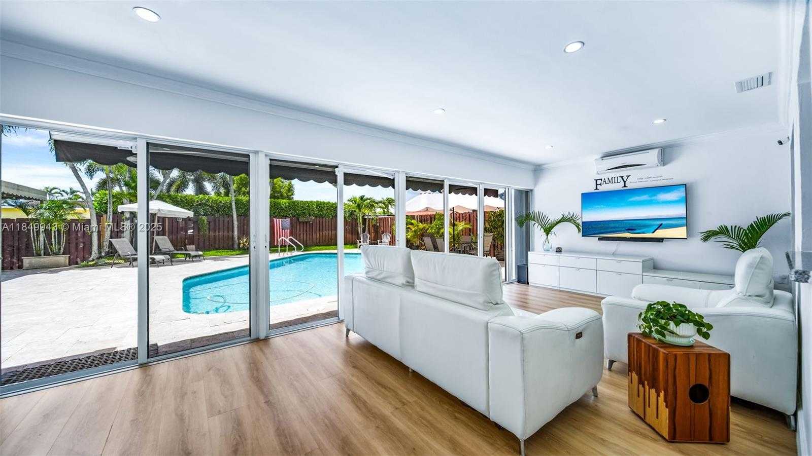 Small Image of 5212 TAFT ST, Hollywood Number 6