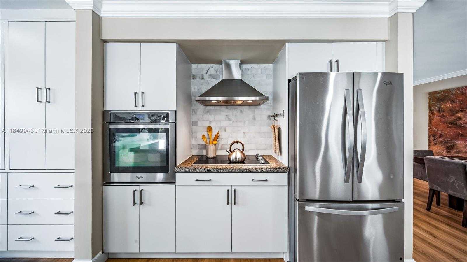 Small Image of 5212 TAFT ST, Hollywood Number 8