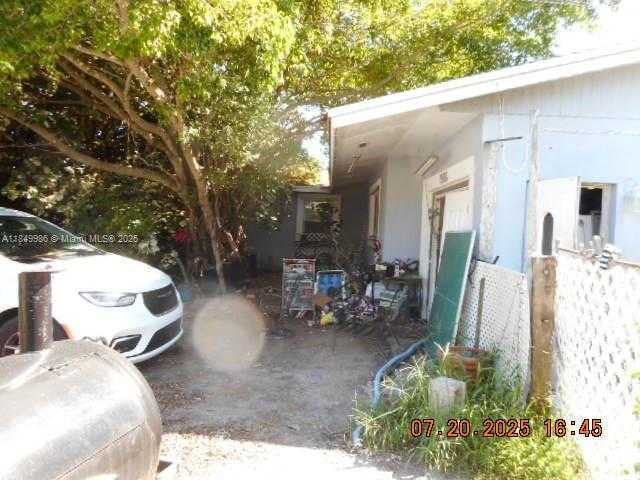 Small Image of 19010 BEL AIRE DR, Cutler Bay Number 4