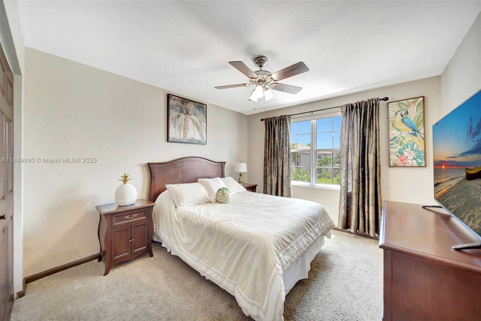 Small Image of 2051 SOUTH WEST 152ND TER, Miramar Number 31