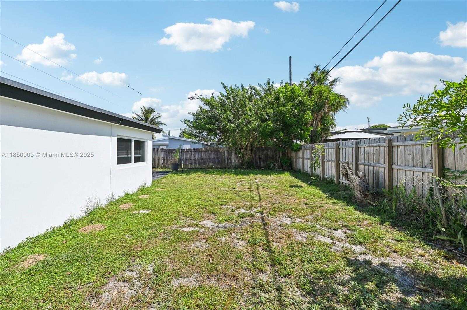 Small Image of 2897 NORTH EAST 12TH AVE, Pompano Beach Number 27