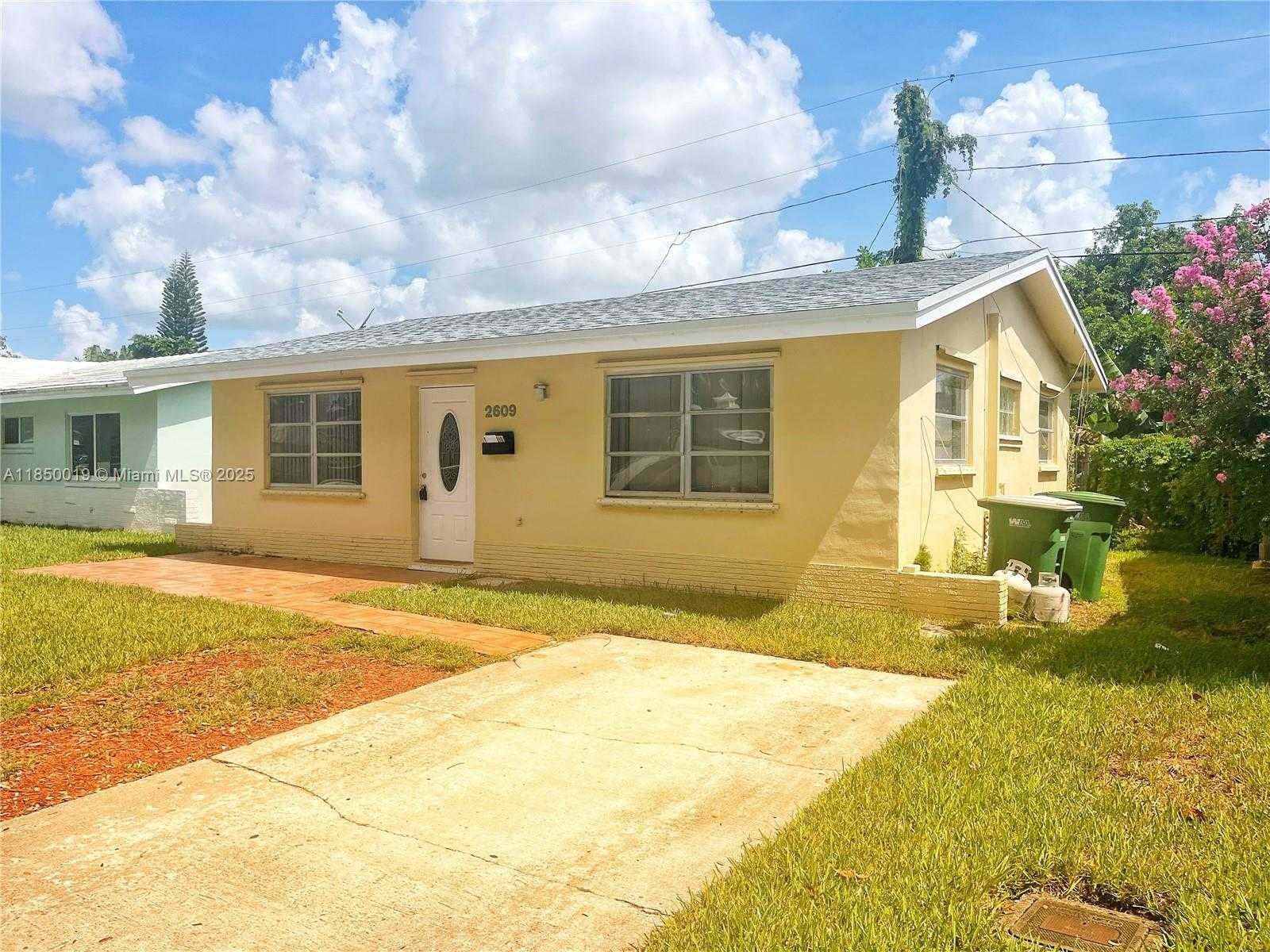 Small Image of 2609 NORTH WEST 54TH ST, Tamarac Number 2