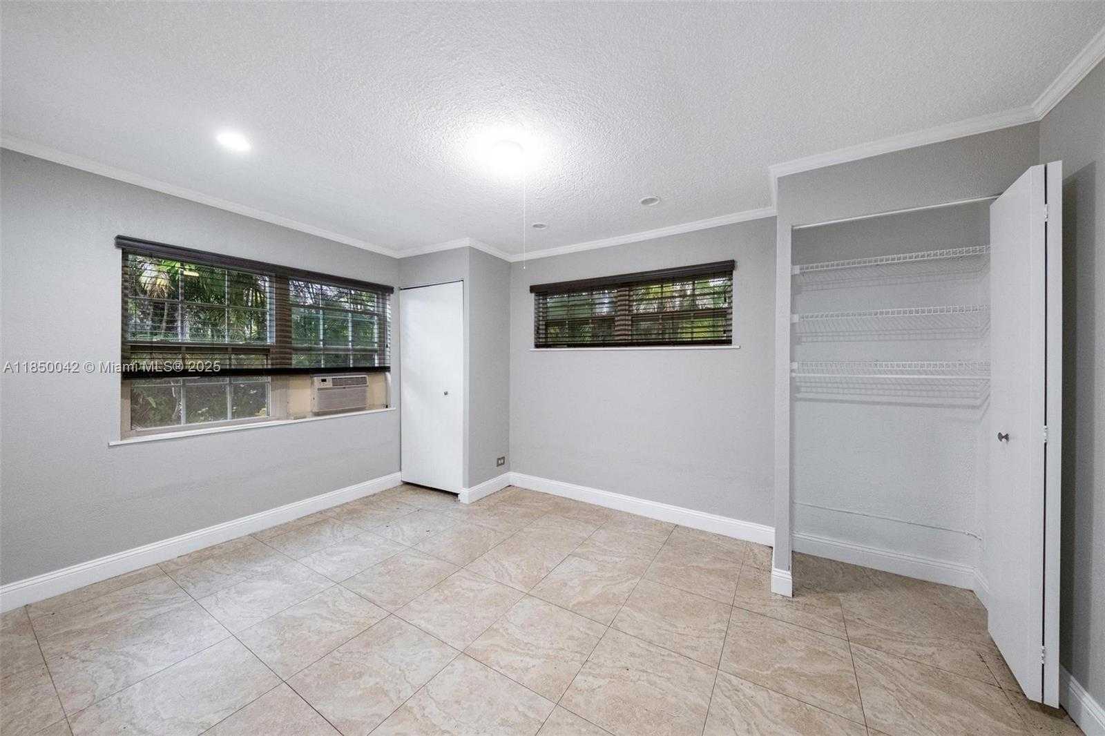 Small Image of 2708 SOUTH WEST 46TH CT, Fort Lauderdale Number 15