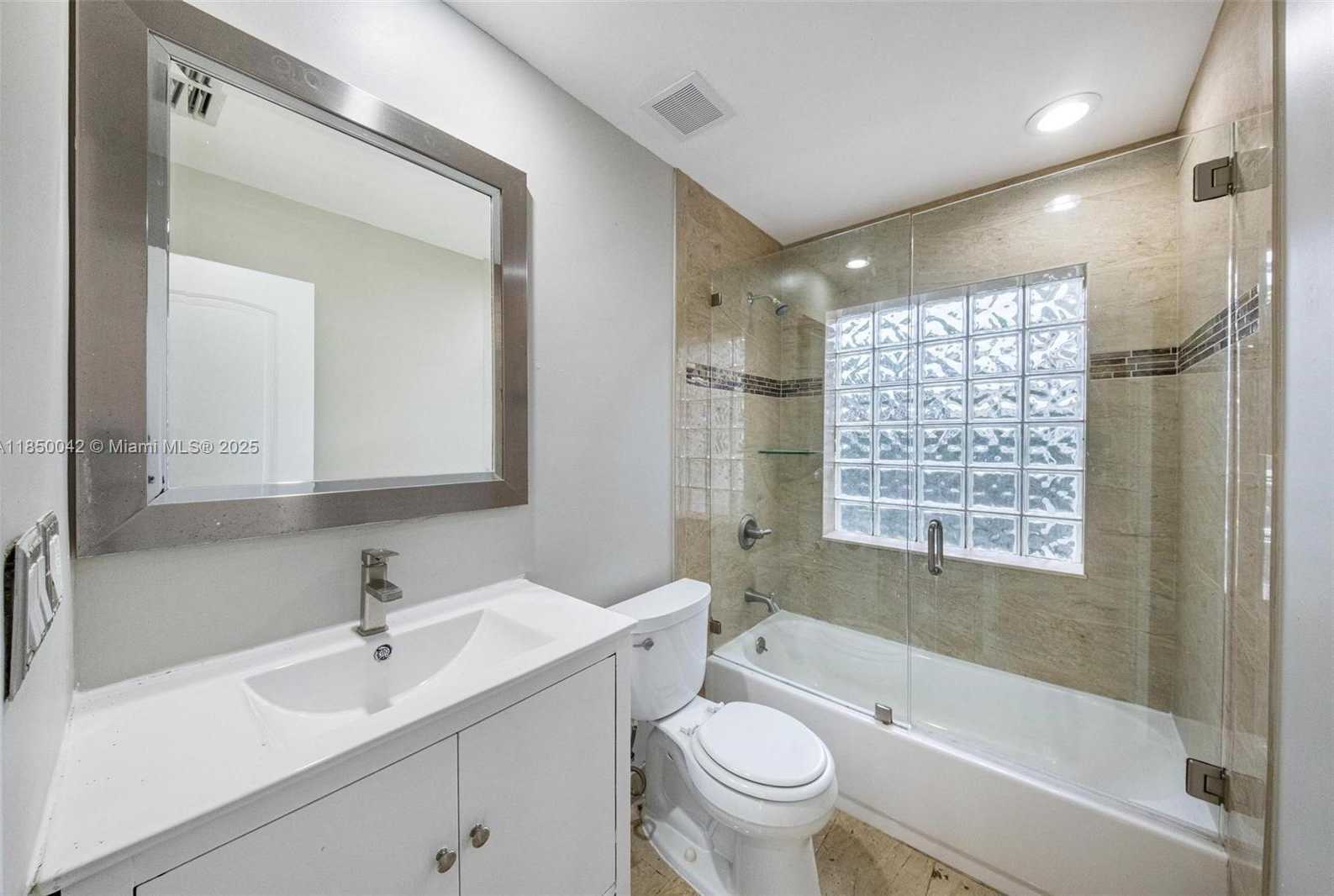 Small Image of 2708 SOUTH WEST 46TH CT, Fort Lauderdale Number 23