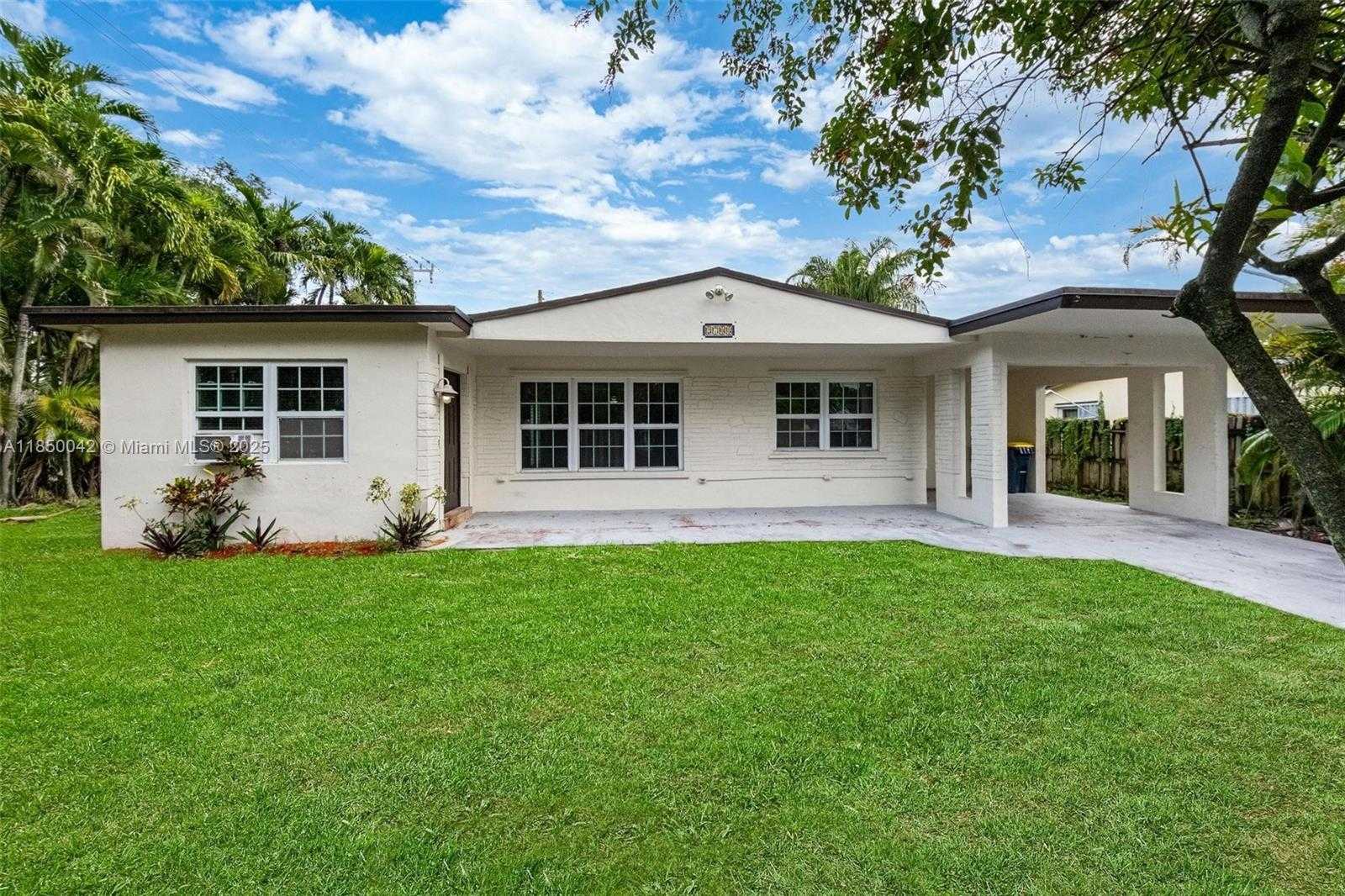 Small Image of 2708 SOUTH WEST 46TH CT, Fort Lauderdale Number 30