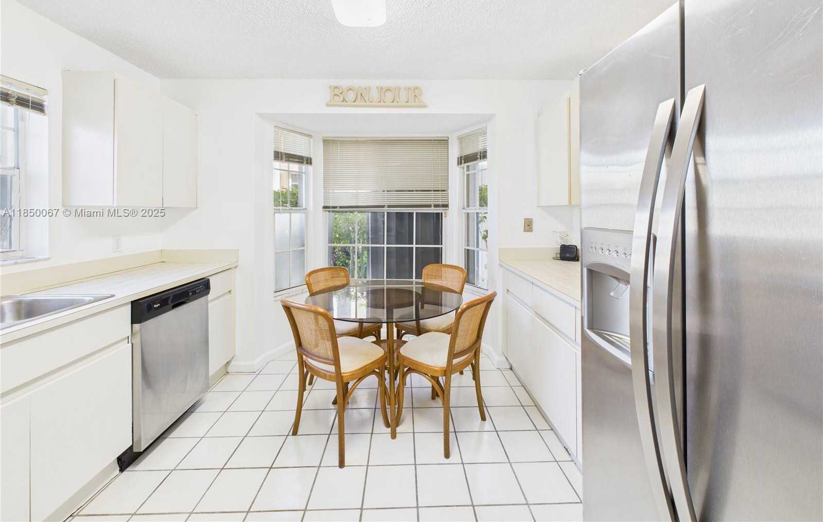 Small Image of 1251 EAST WILSHIRE CIR E, Pembroke Pines Number 29