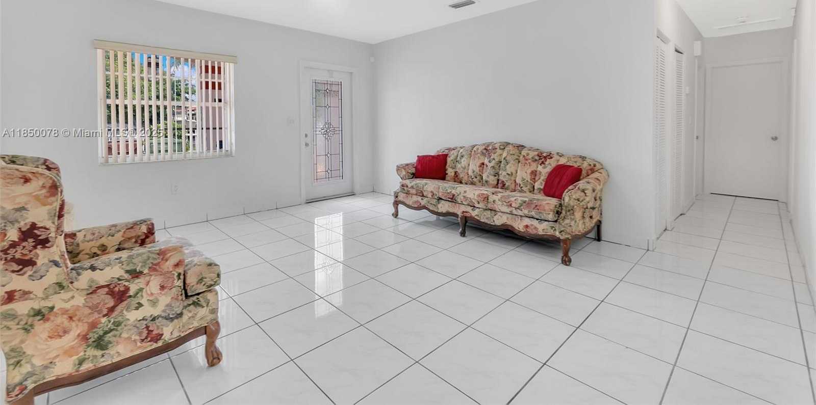 Small Image of 330 WEST 48TH ST, Hialeah Number 12