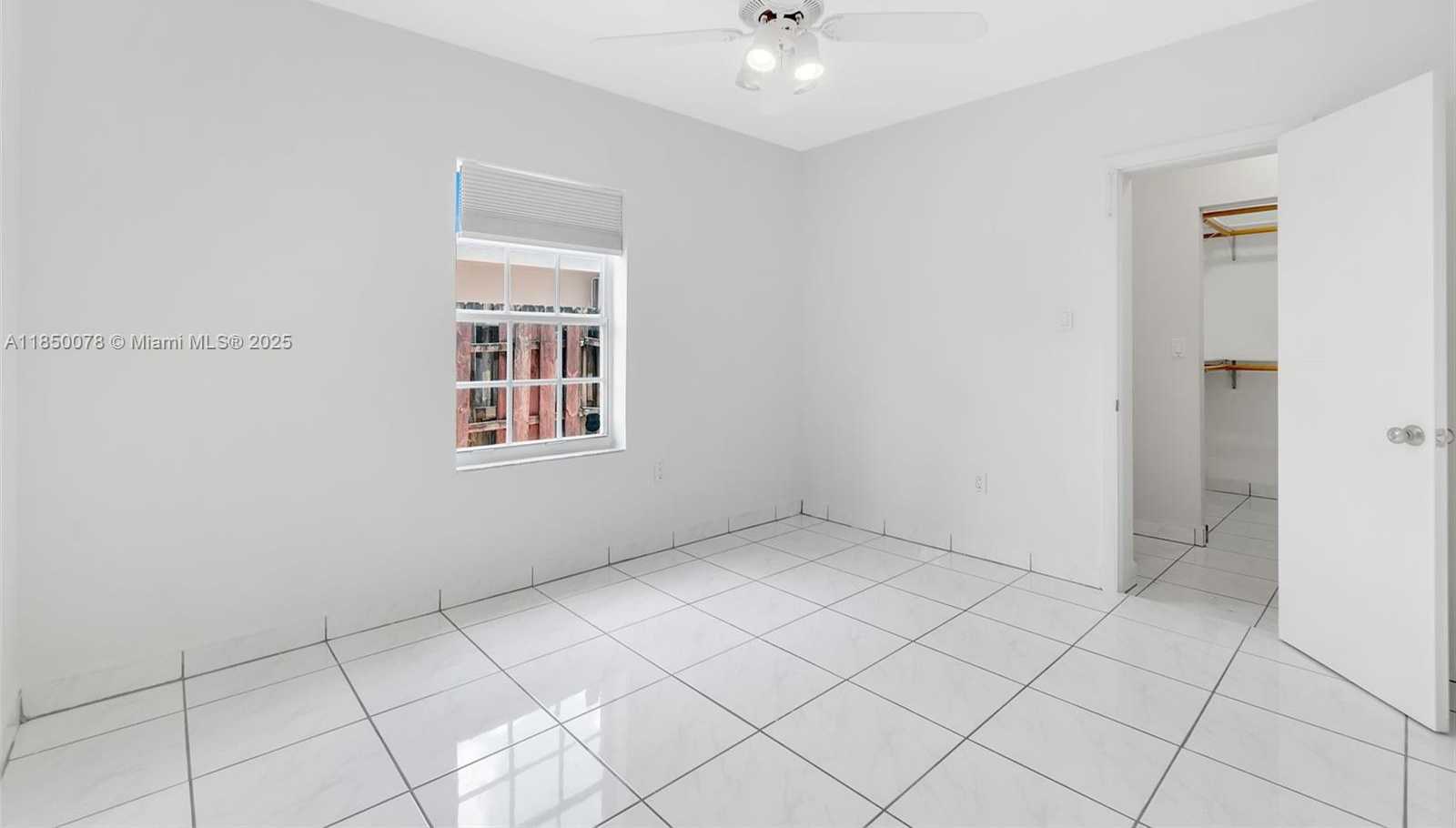Small Image of 330 WEST 48TH ST, Hialeah Number 28