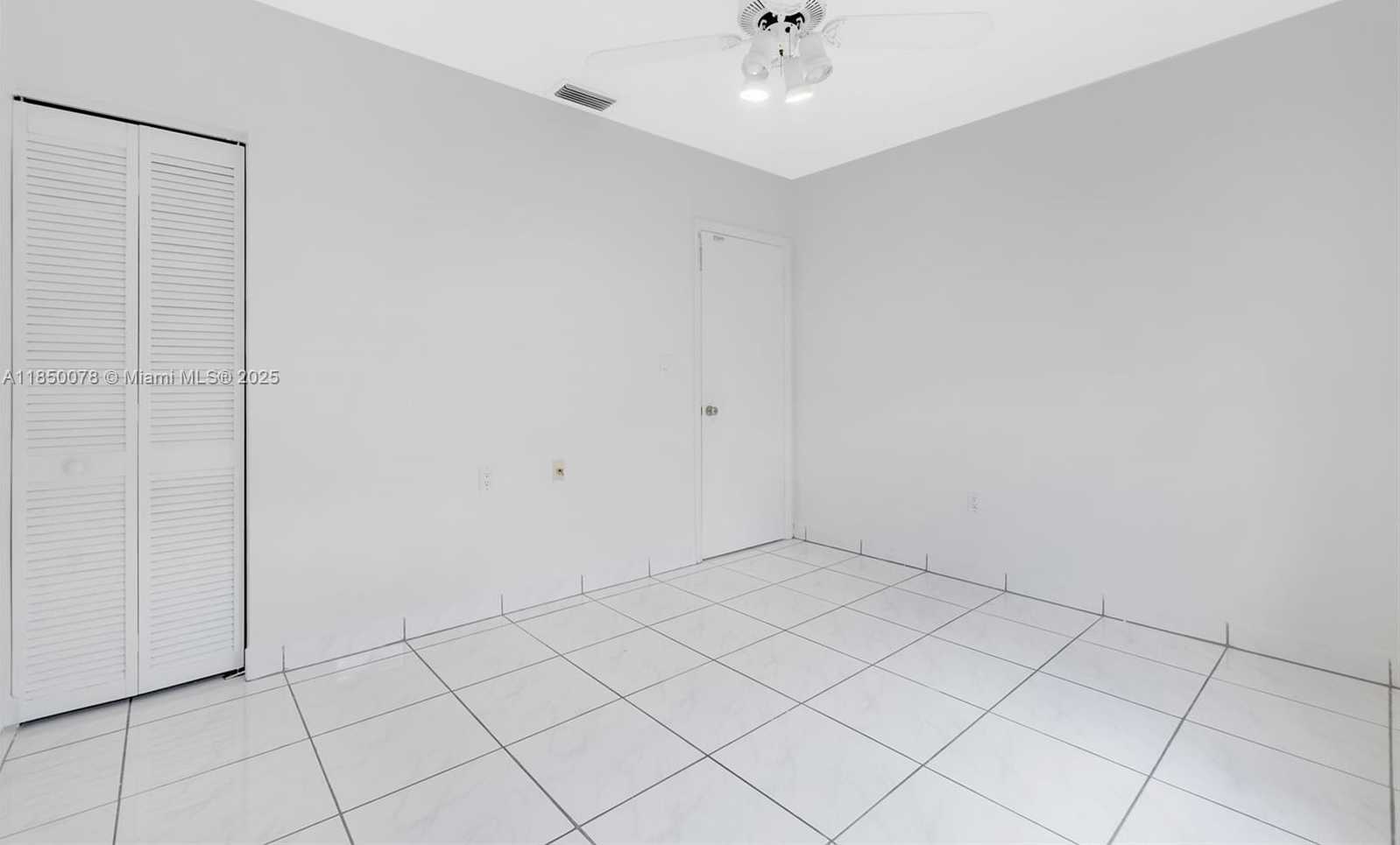 Small Image of 330 WEST 48TH ST, Hialeah Number 29