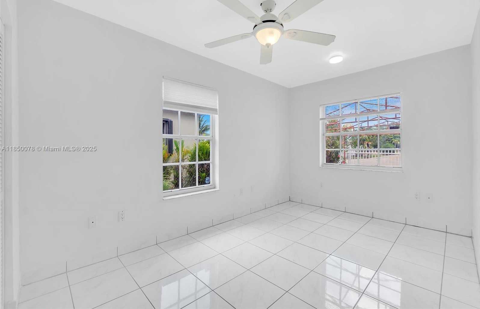 Small Image of 330 WEST 48TH ST, Hialeah Number 9