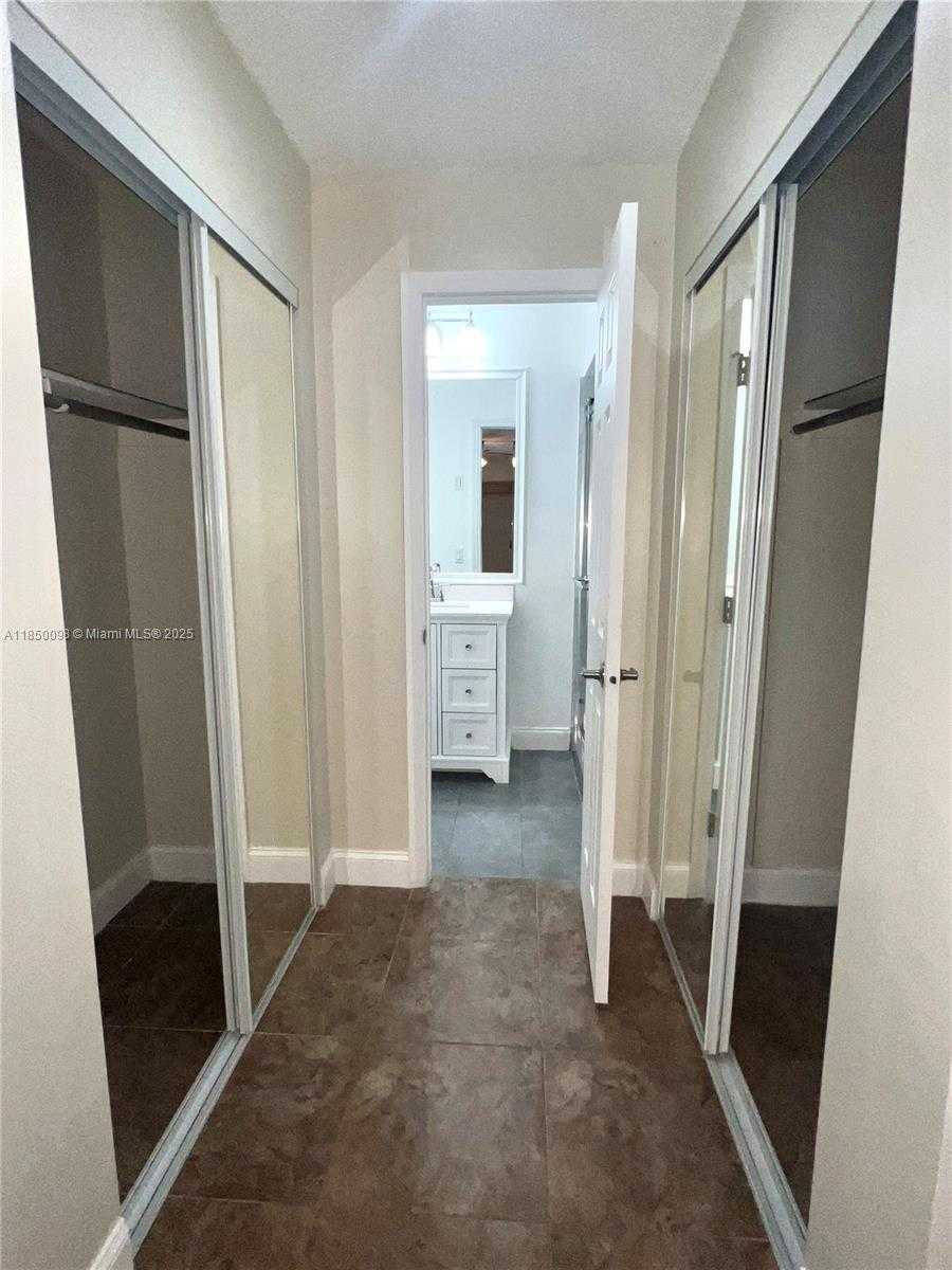Small Image of 10410 SOUTH WEST 50TH PL, Cooper City Number 13