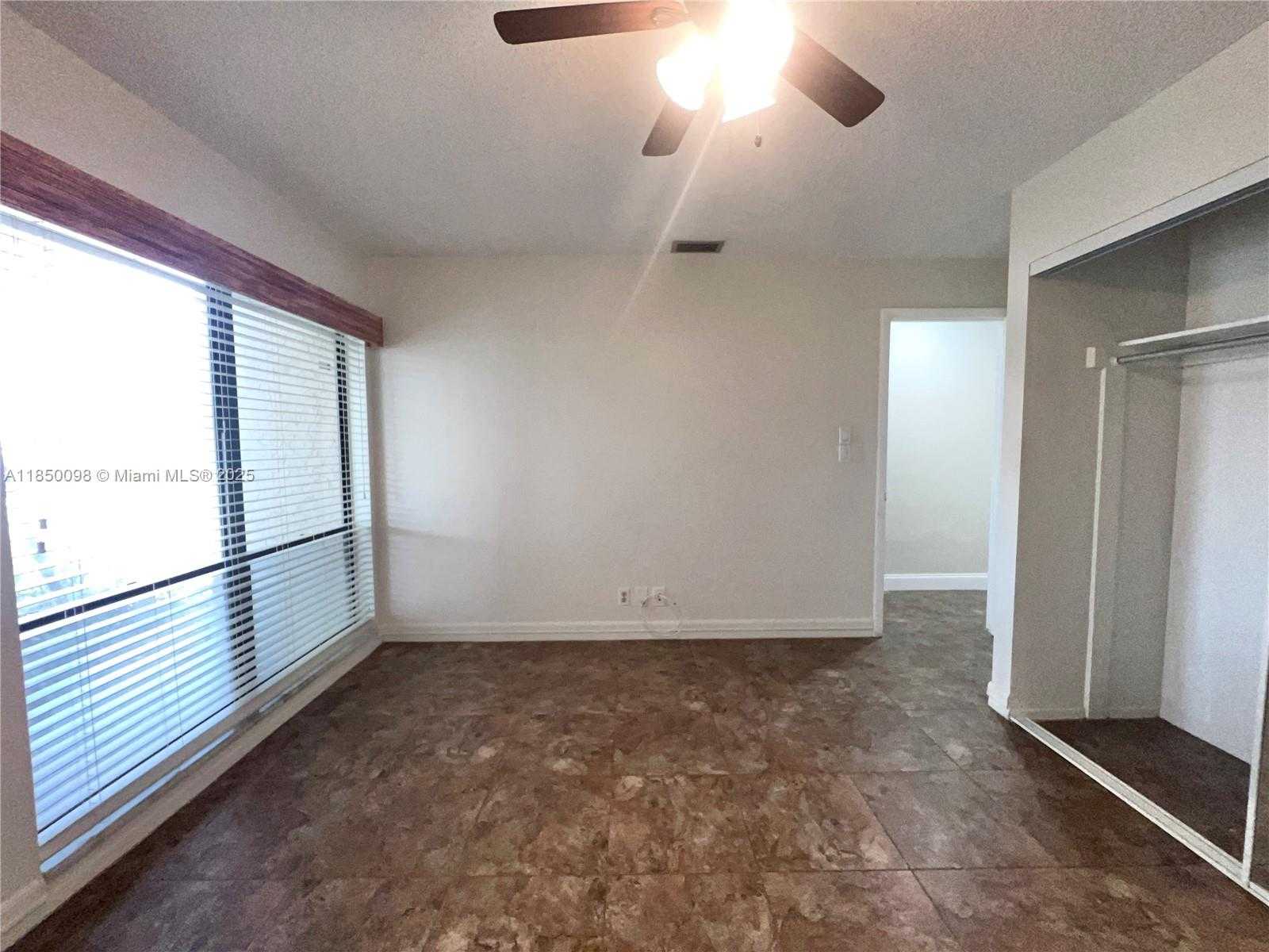 Small Image of 10410 SOUTH WEST 50TH PL, Cooper City Number 25